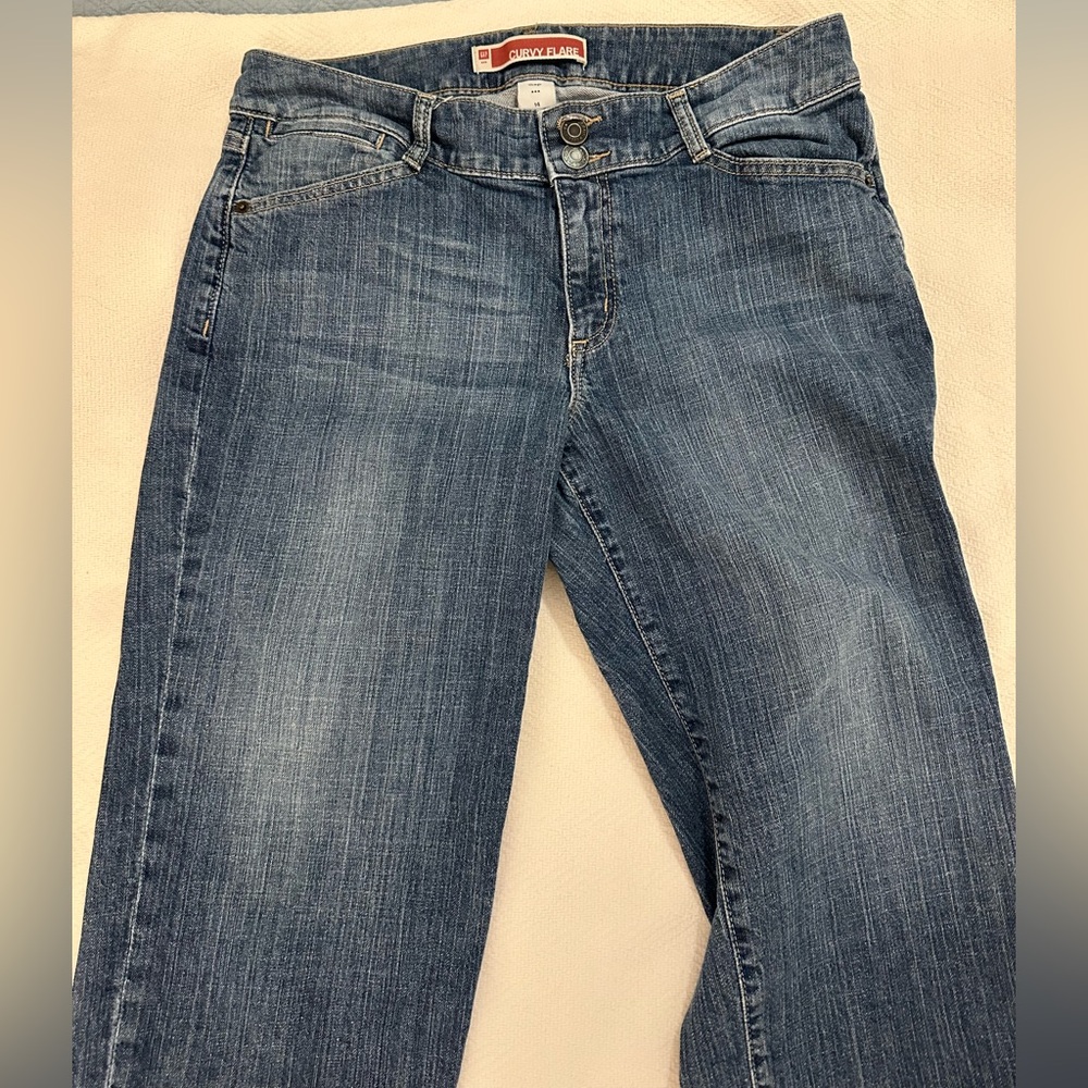 GAP Curvy Flare Capri Jeans Size 14
